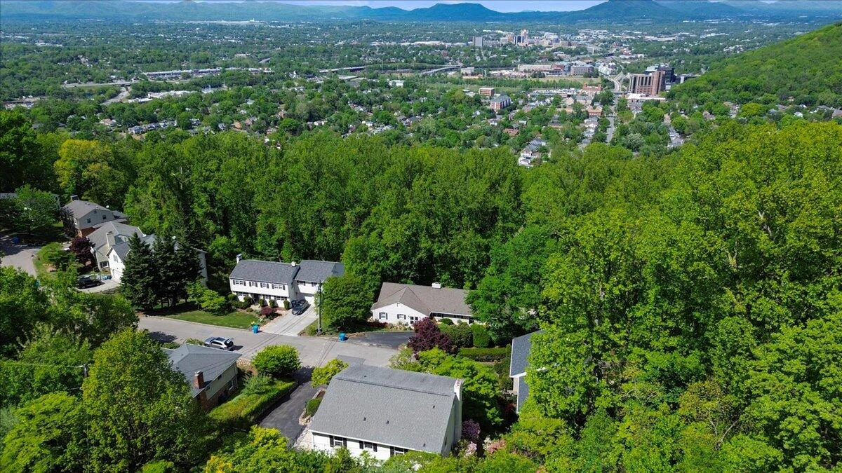 3002 Burnleigh RD - Photo 48