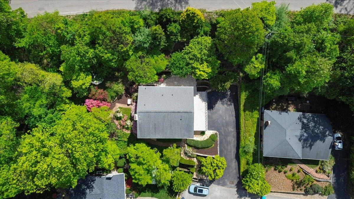 3002 Burnleigh RD - Photo 9