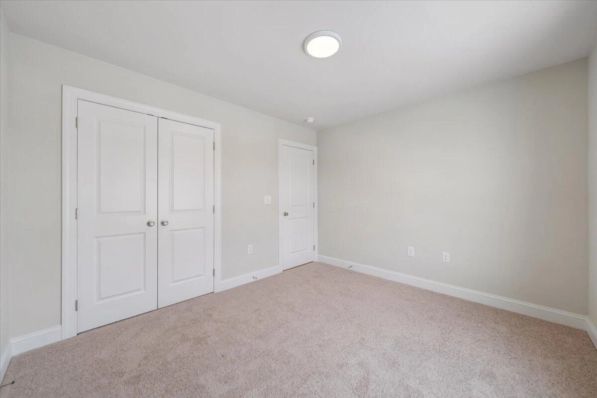 2828 Russlen DR - Photo 22