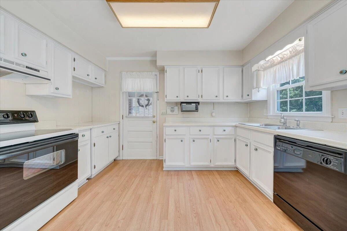 5032 Bruceton RD - Photo 10