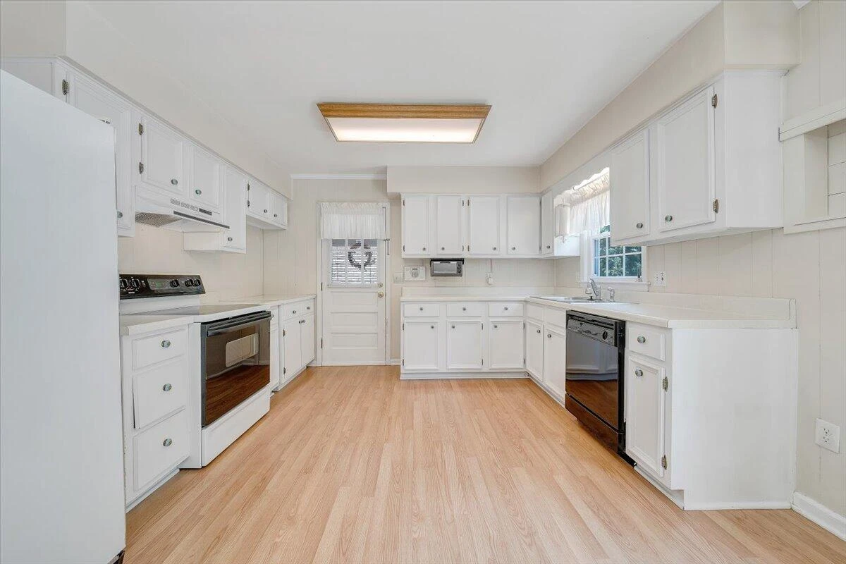 5032 Bruceton RD - Photo 6