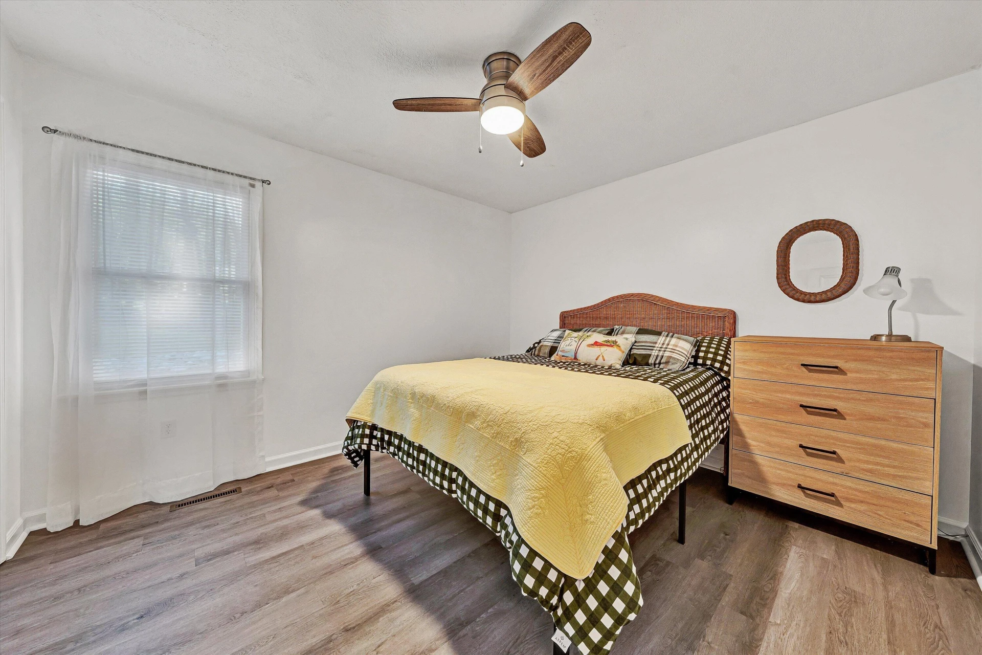 990 Highland Lake RD - Photo 17