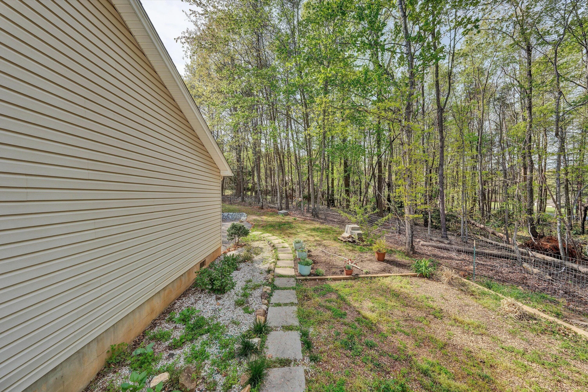 990 Highland Lake RD - Photo 28