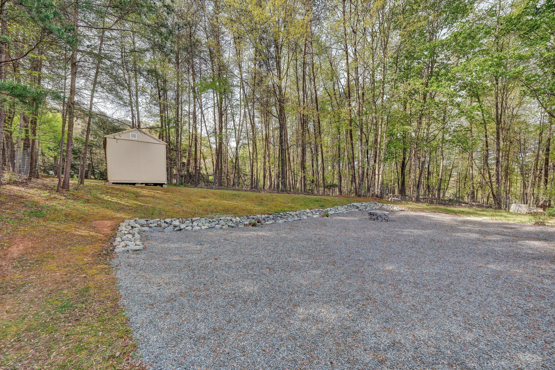 990 Highland Lake RD - Photo 31