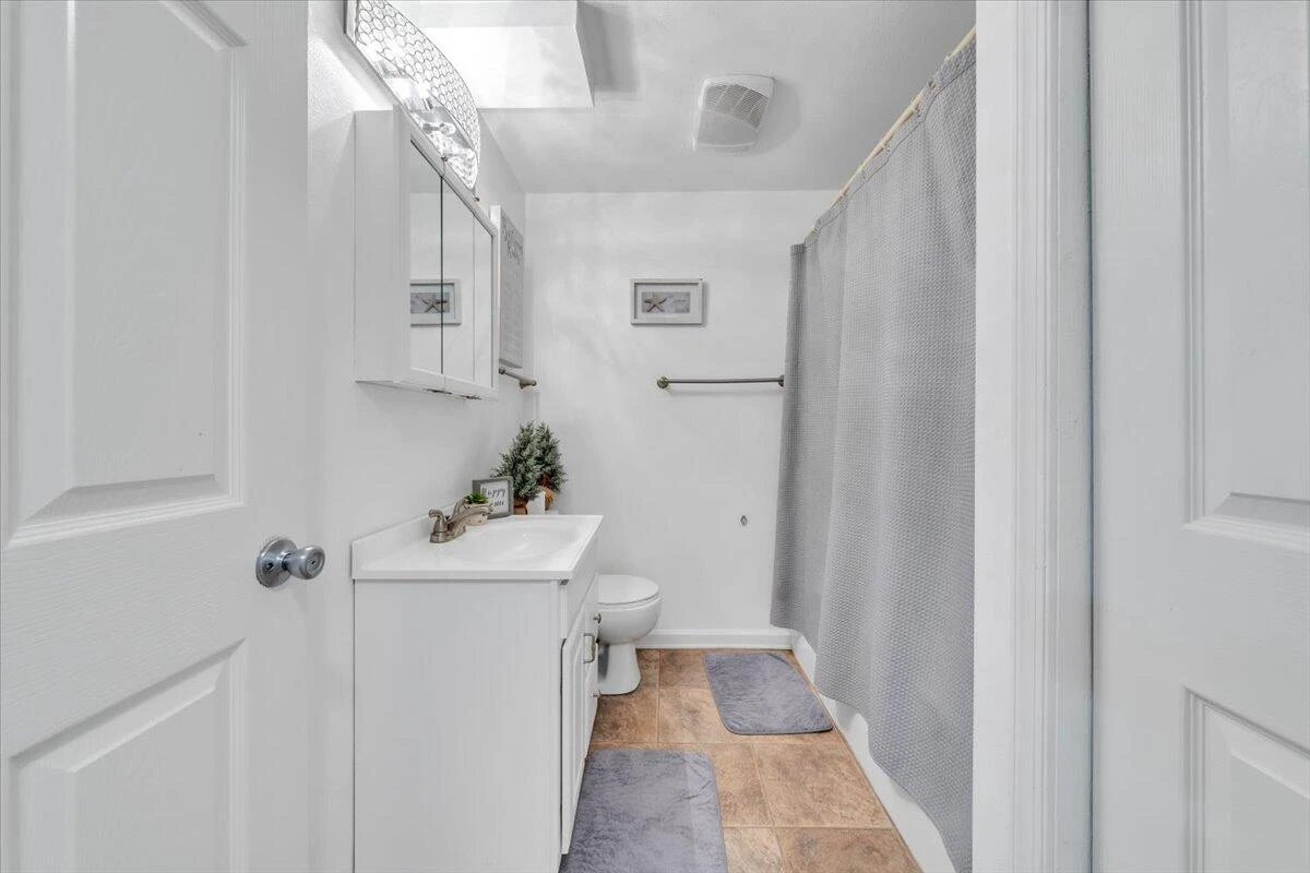 5523 Taney DR - Photo 18