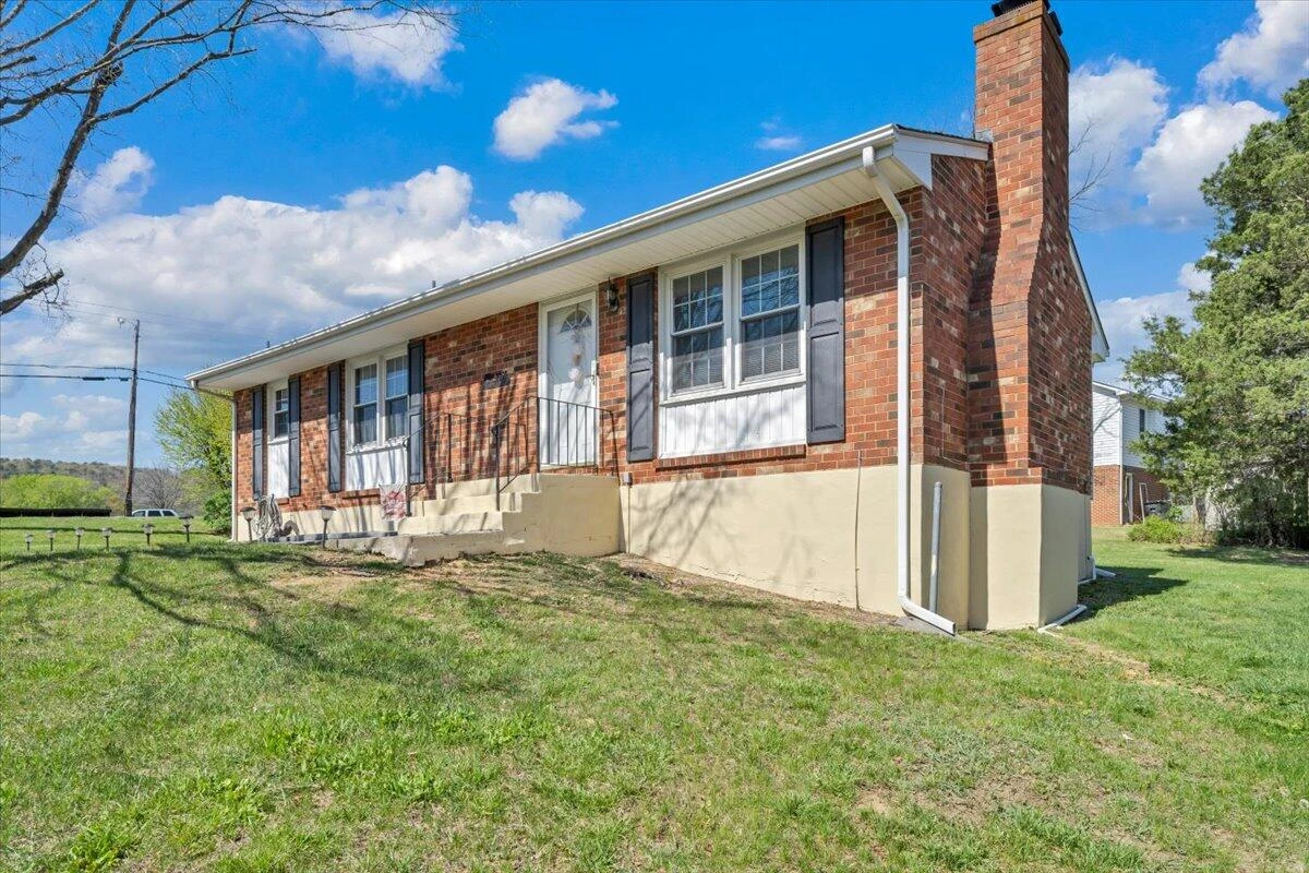 5523 Taney DR - Photo 28