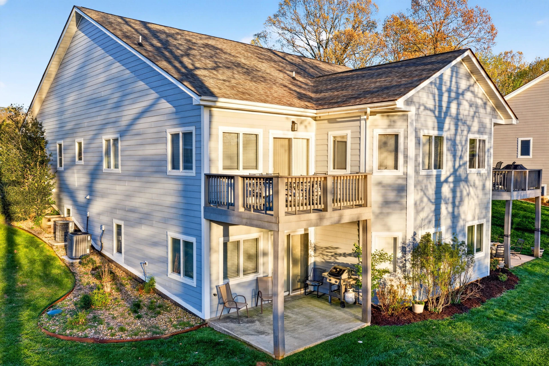 209 Retreat LN - Photo 3