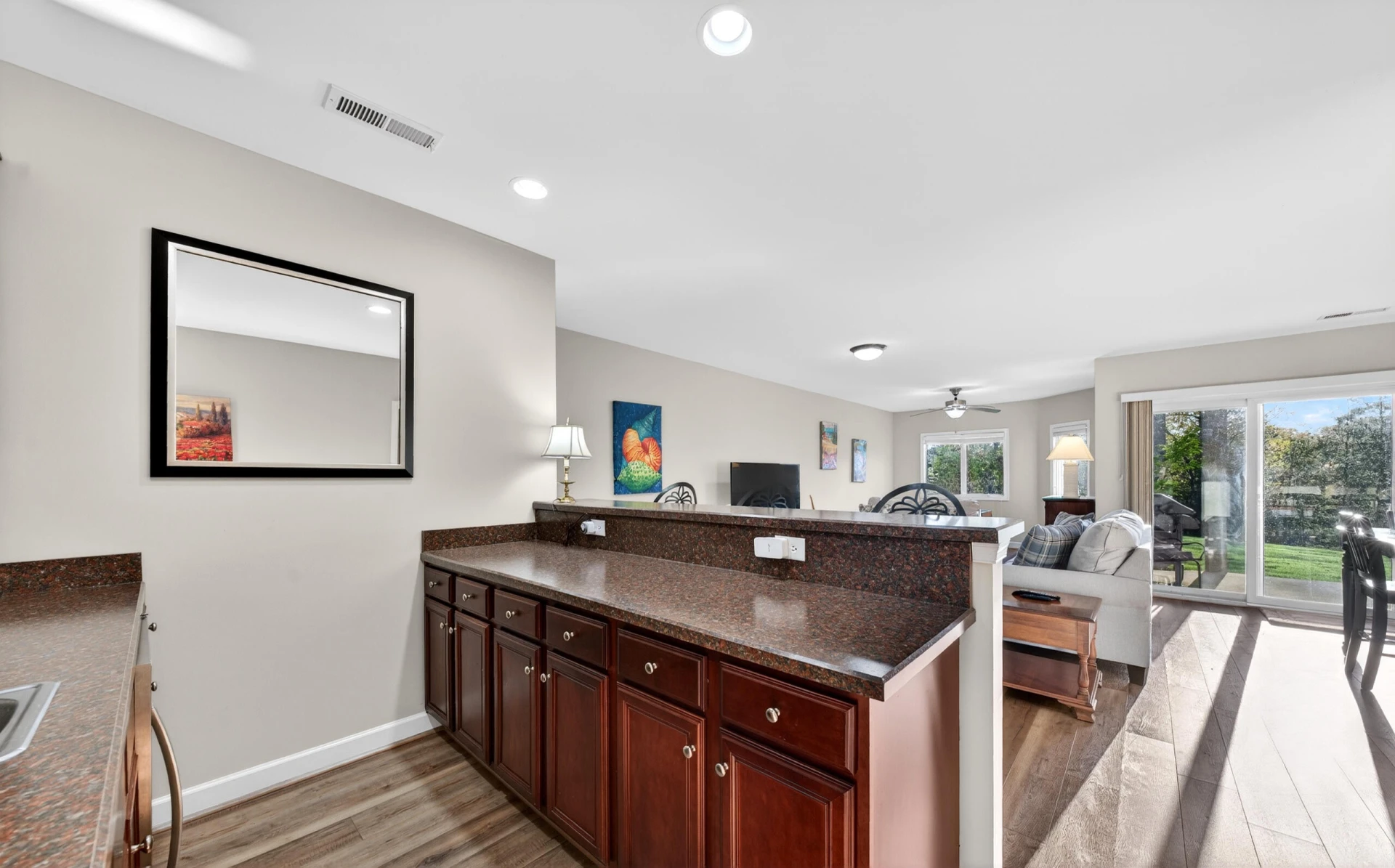209 Retreat LN - Photo 37