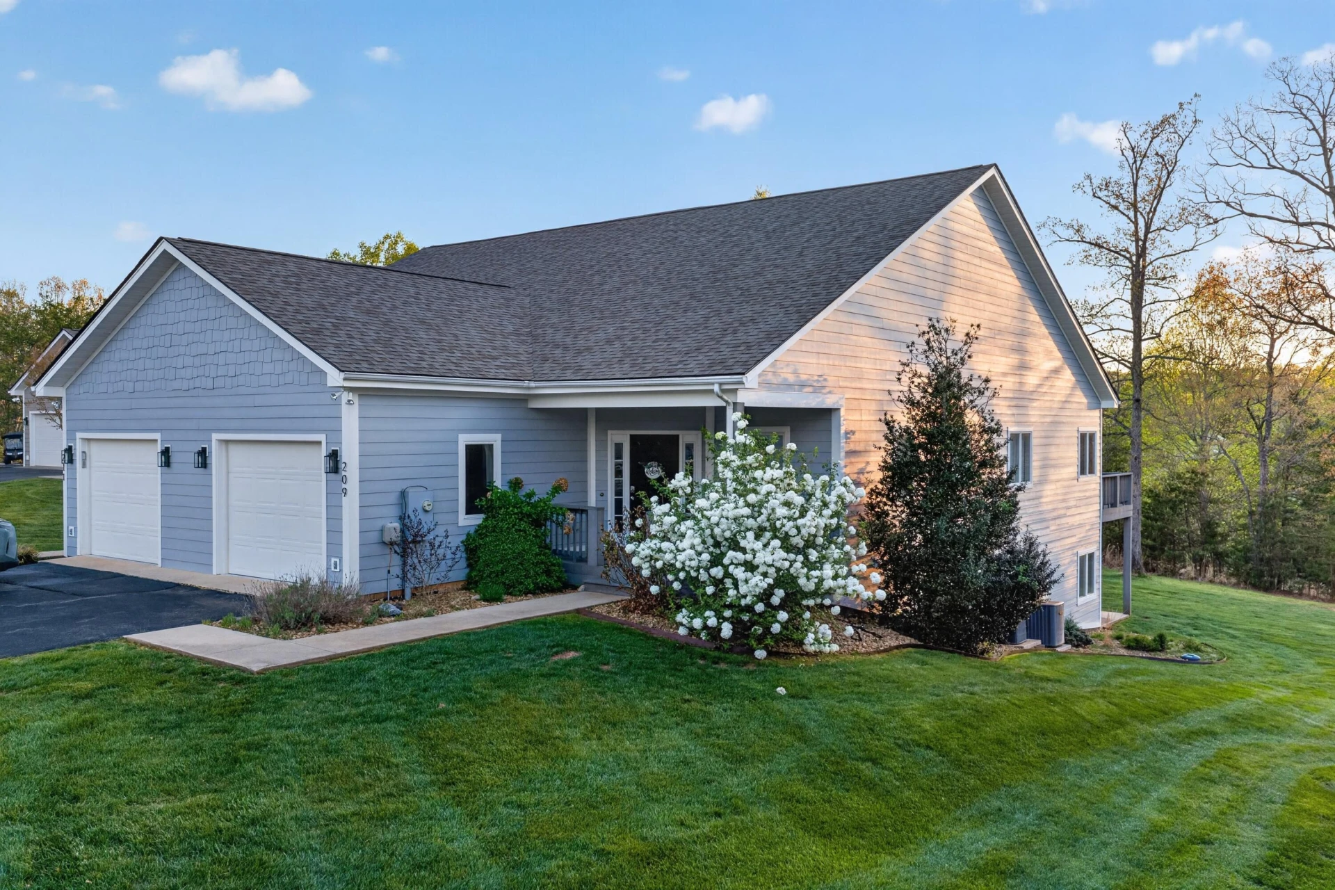 209 Retreat LN - Photo 55