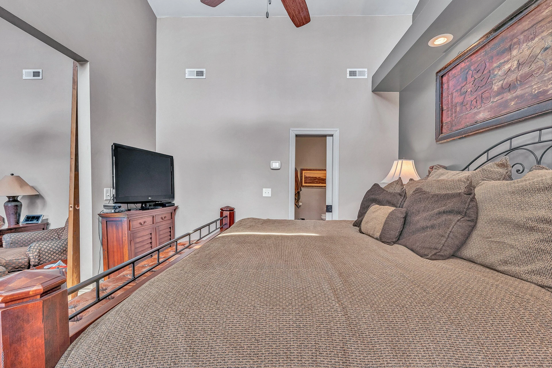 10229 Sugar Camp Creek RD - Photo 23
