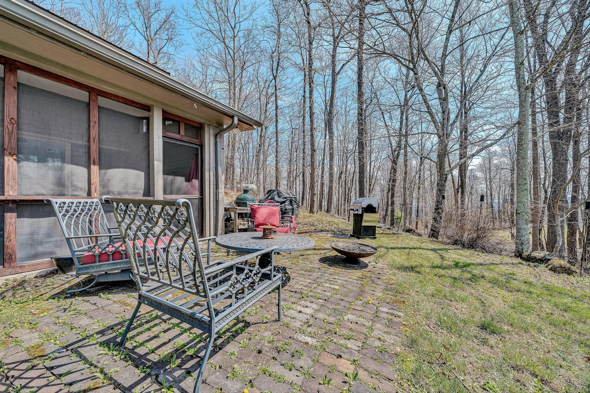 10229 Sugar Camp Creek RD - Photo 4