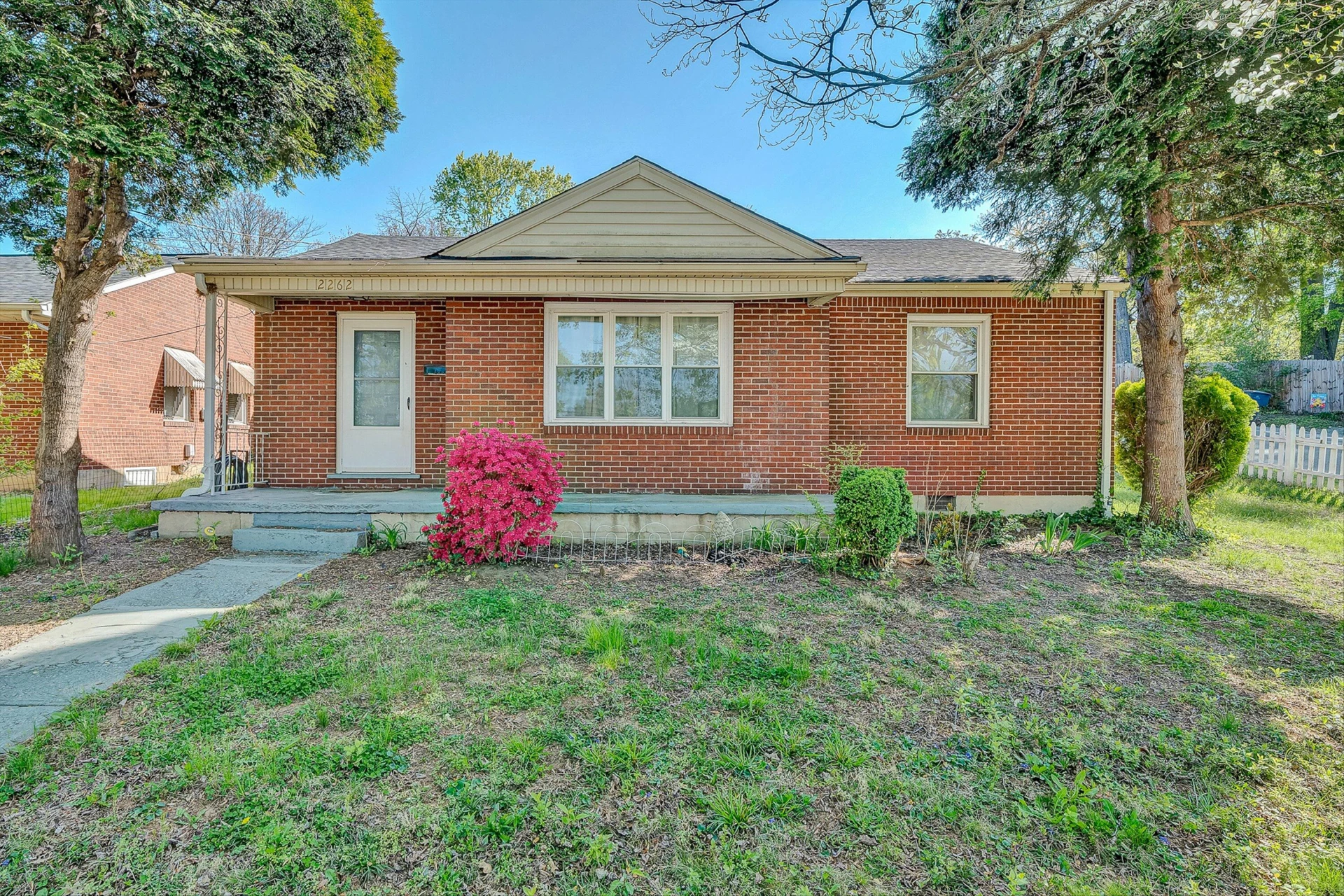 2262 Mountain View TER