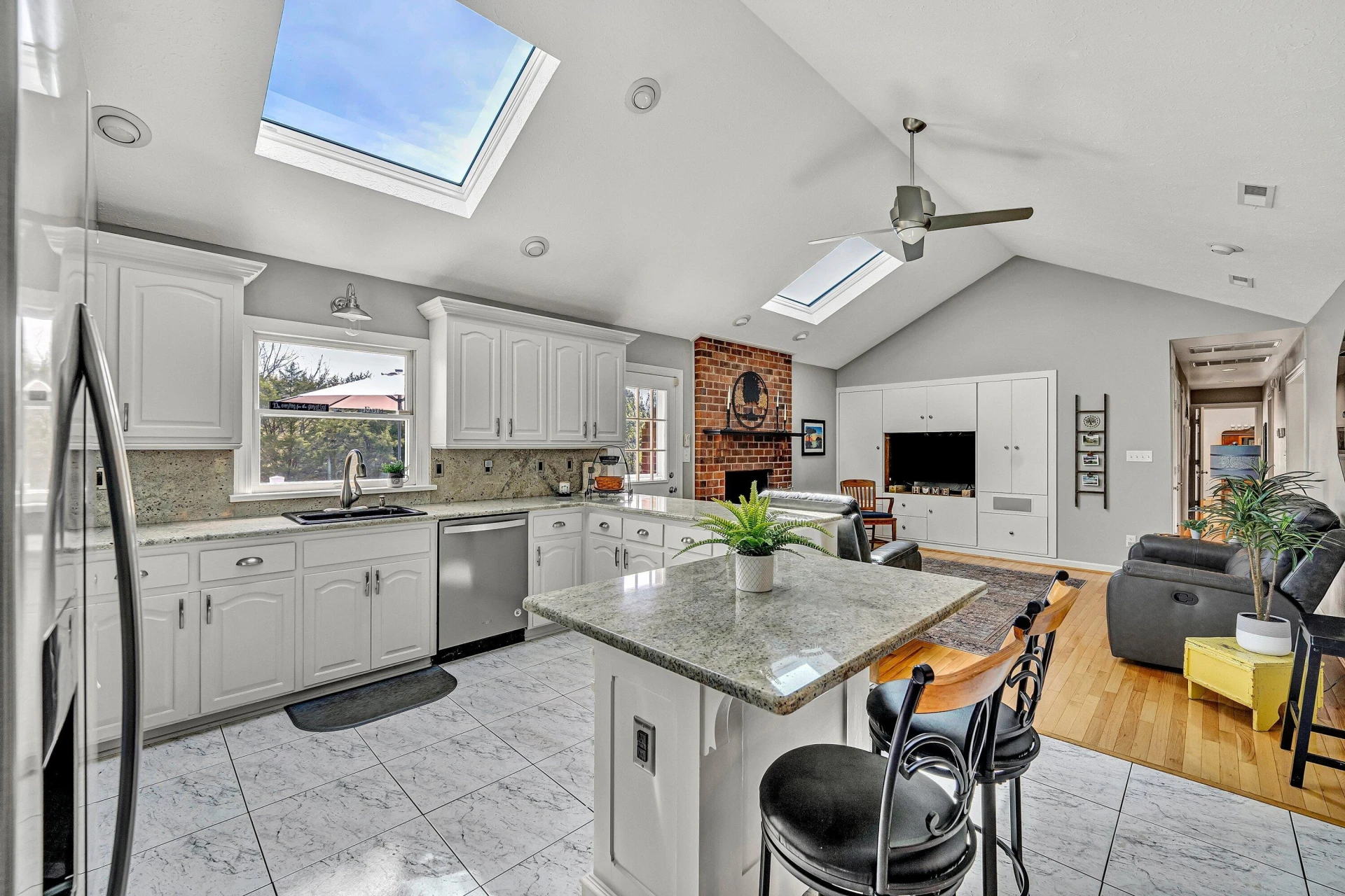 209 Big Maple DR - Photo 12