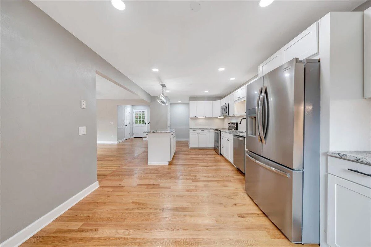 422 Willow Creek RD - Photo 20