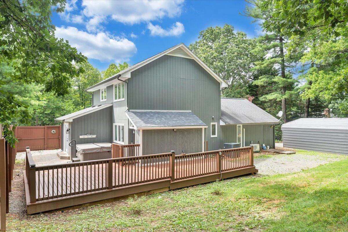 422 Willow Creek RD - Photo 50