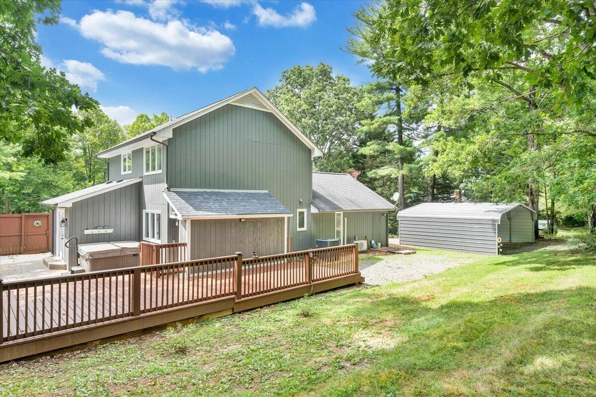 422 Willow Creek RD - Photo 51
