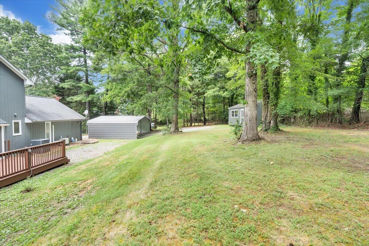422 Willow Creek RD - Photo 61