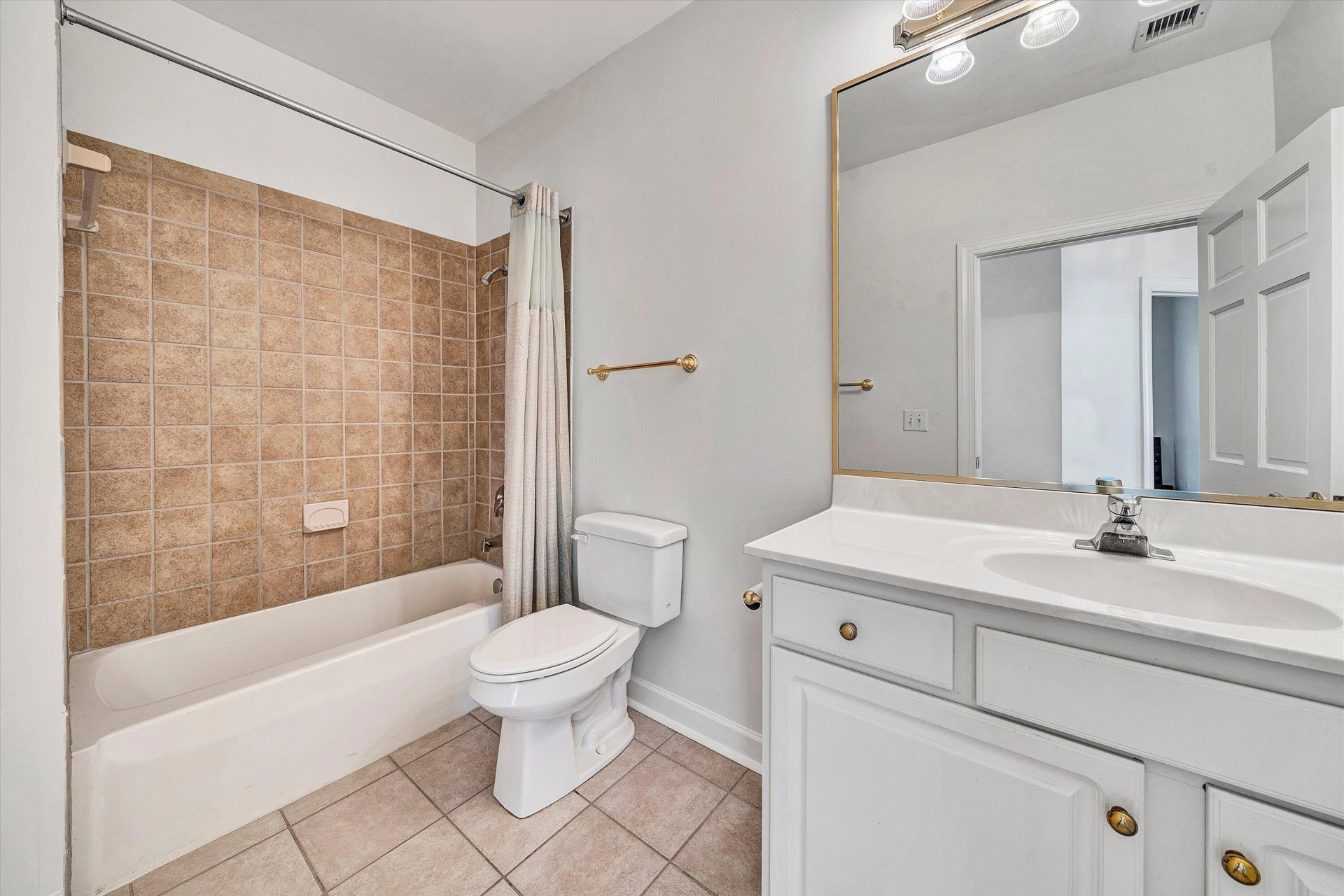 225 23Rd ST #205 - Photo 31