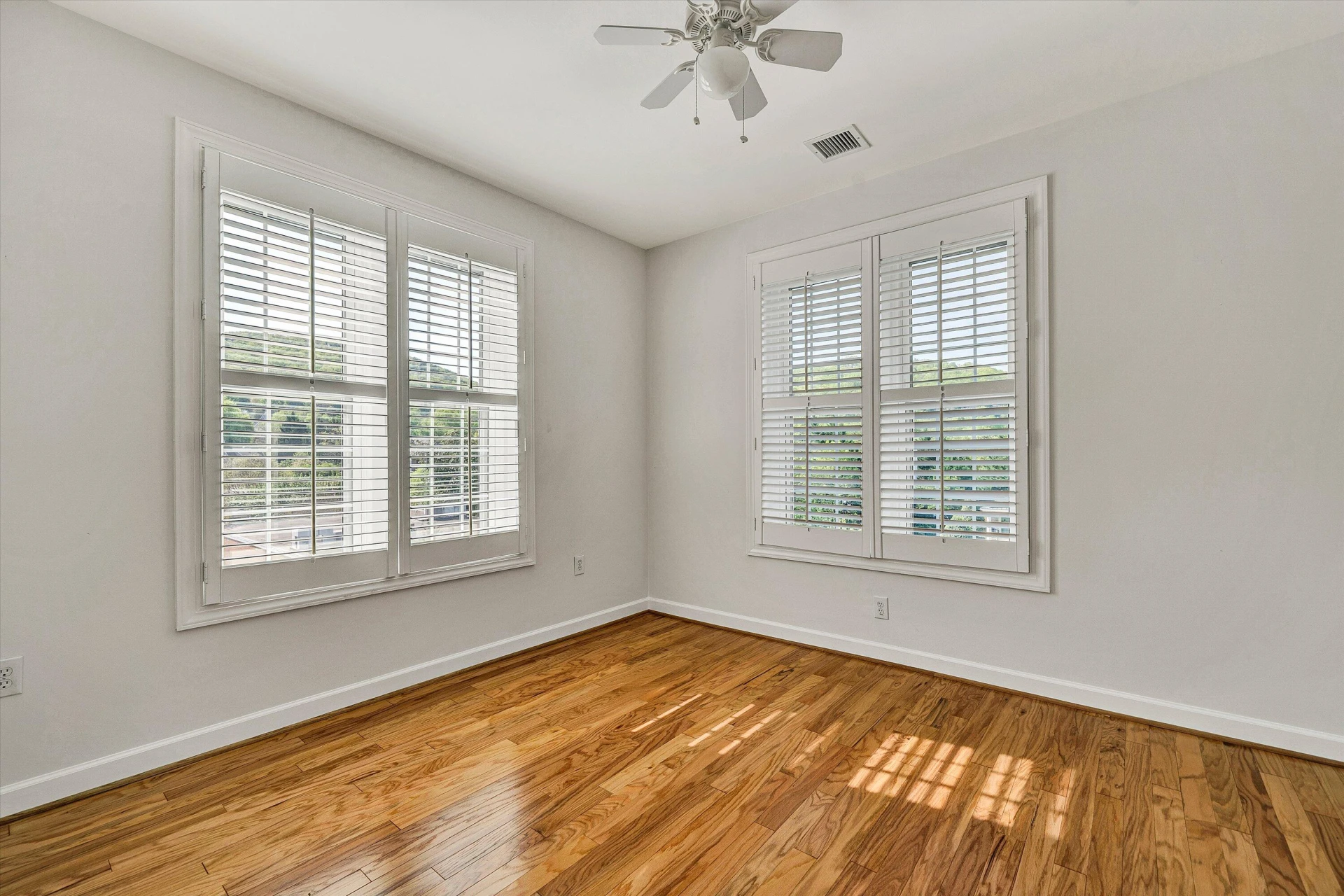 225 23Rd ST #205 - Photo 37