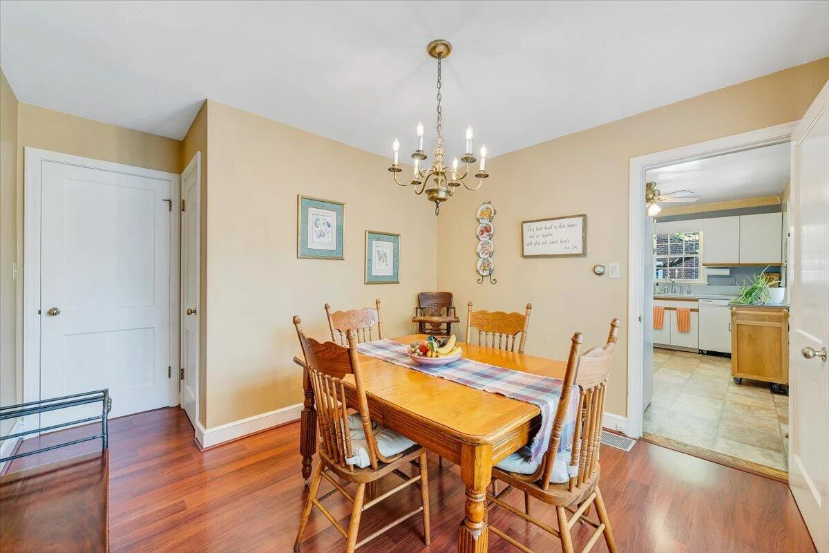 2630 Northview DR - Photo 13