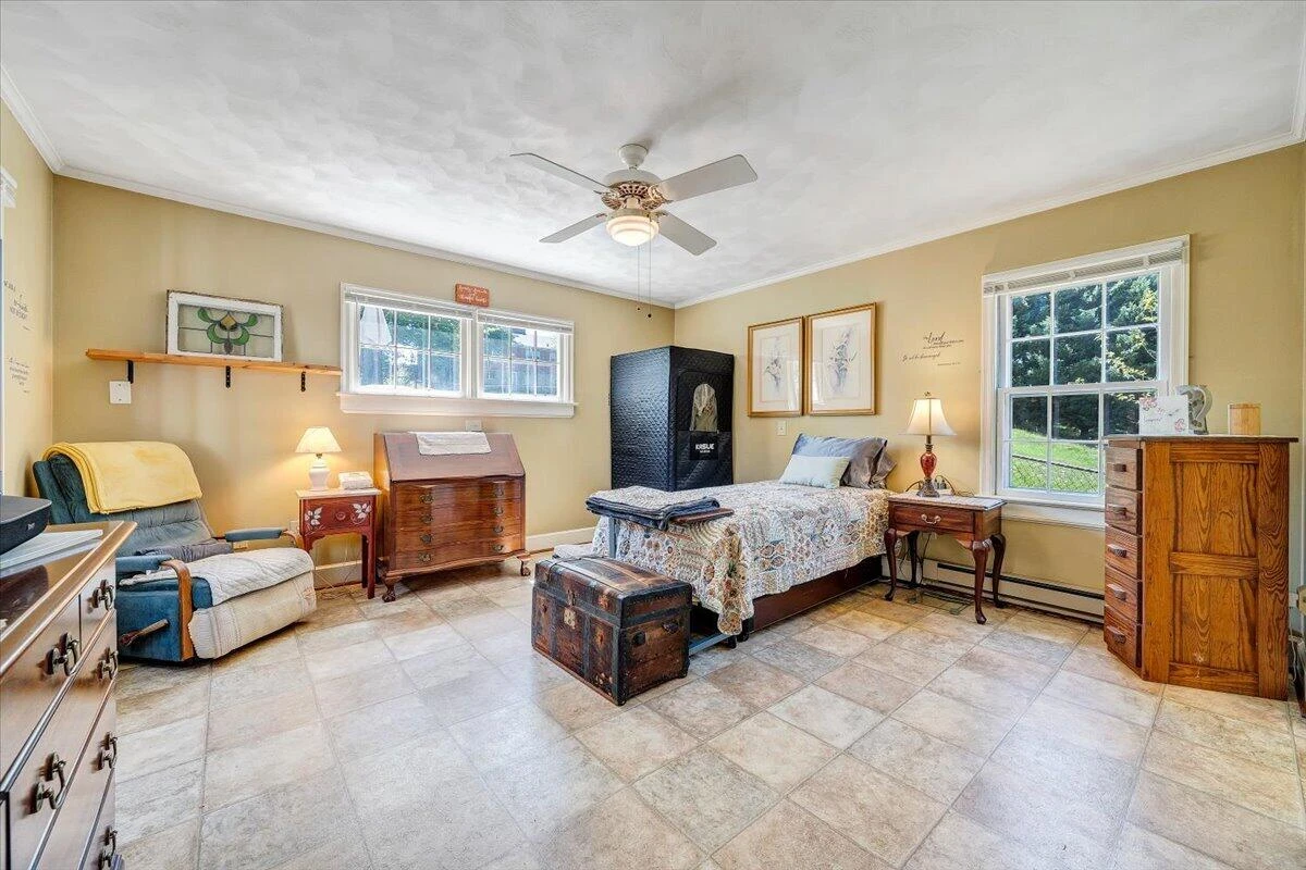 2630 Northview DR - Photo 29