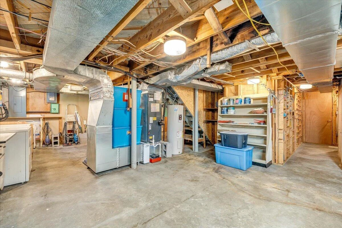 2630 Northview DR - Photo 46