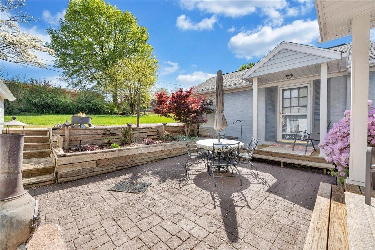 2630 Northview DR - Photo 50