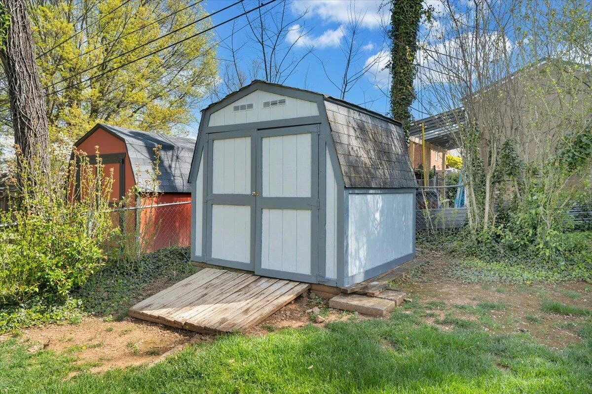 2630 Northview DR - Photo 55