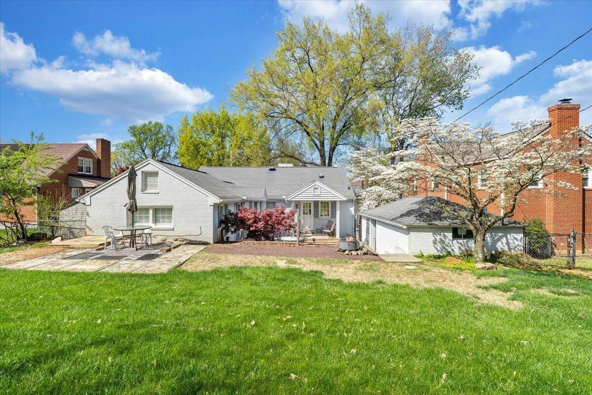 2630 Northview DR - Photo 58