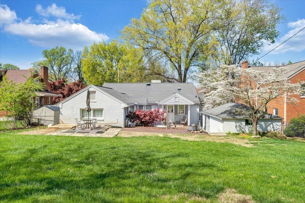 2630 Northview DR - Photo 59