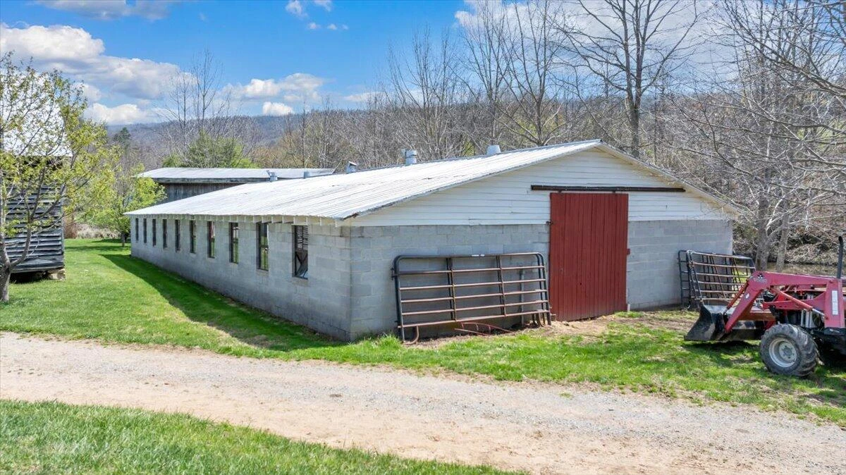 16 Huffman Store DR - Photo 119
