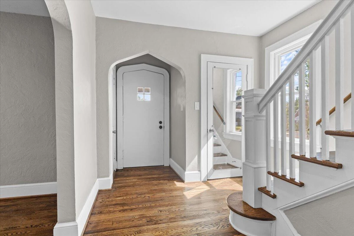 2508 10th ST - Photo 21