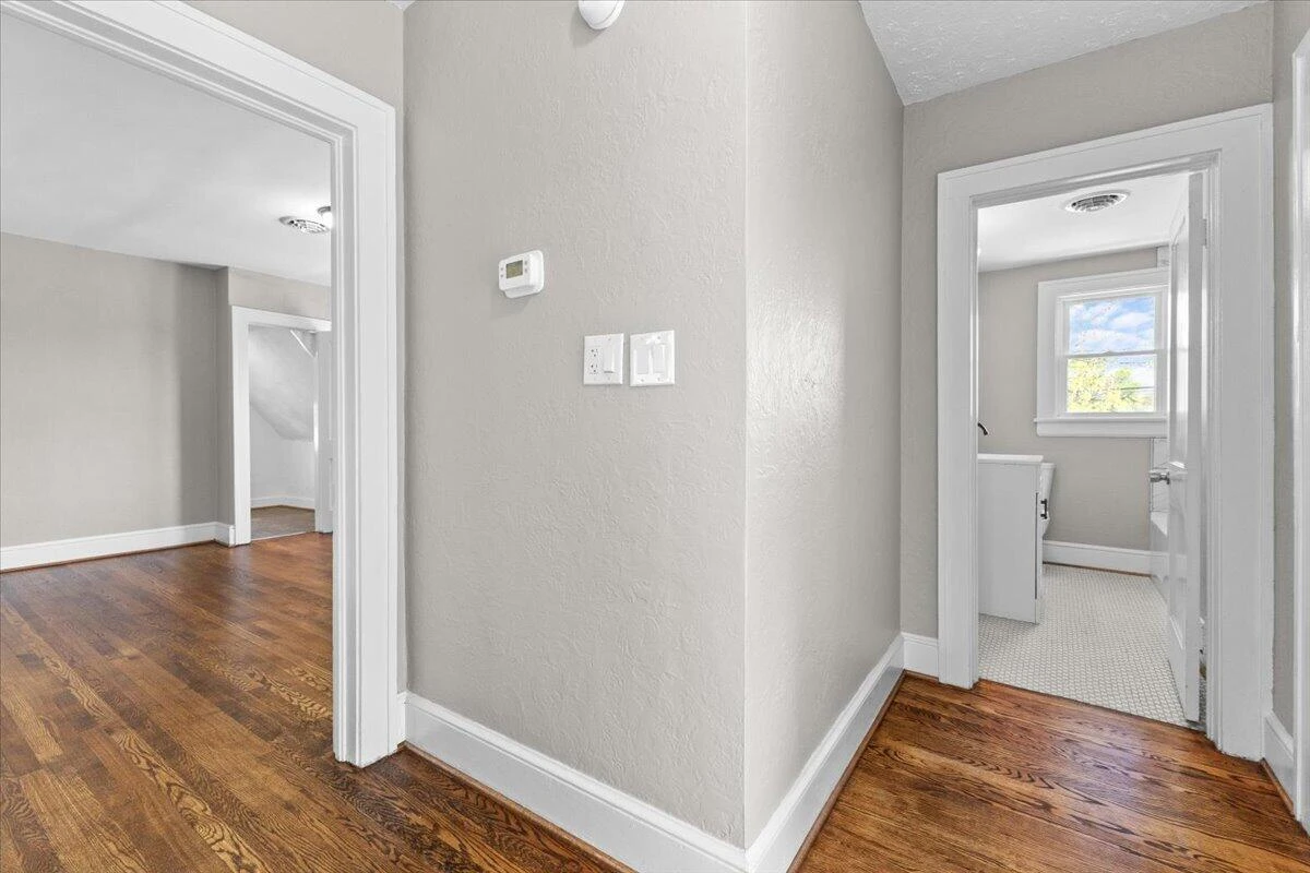2508 10th ST - Photo 24