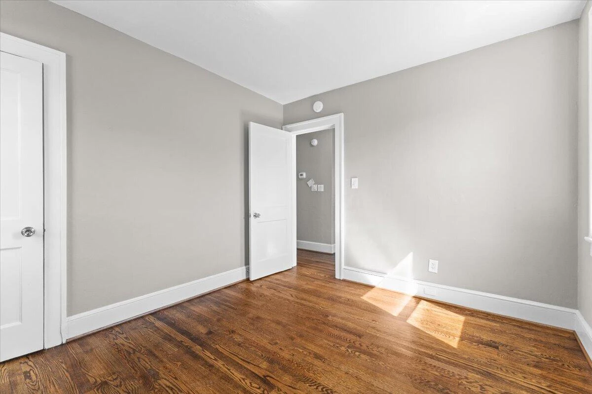 2508 10th ST - Photo 28