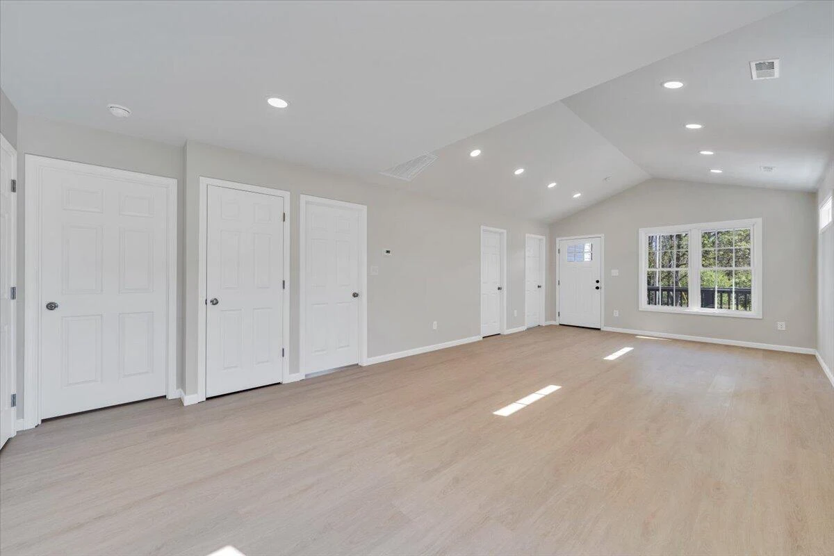 3531 Troutland AVE - Photo 11