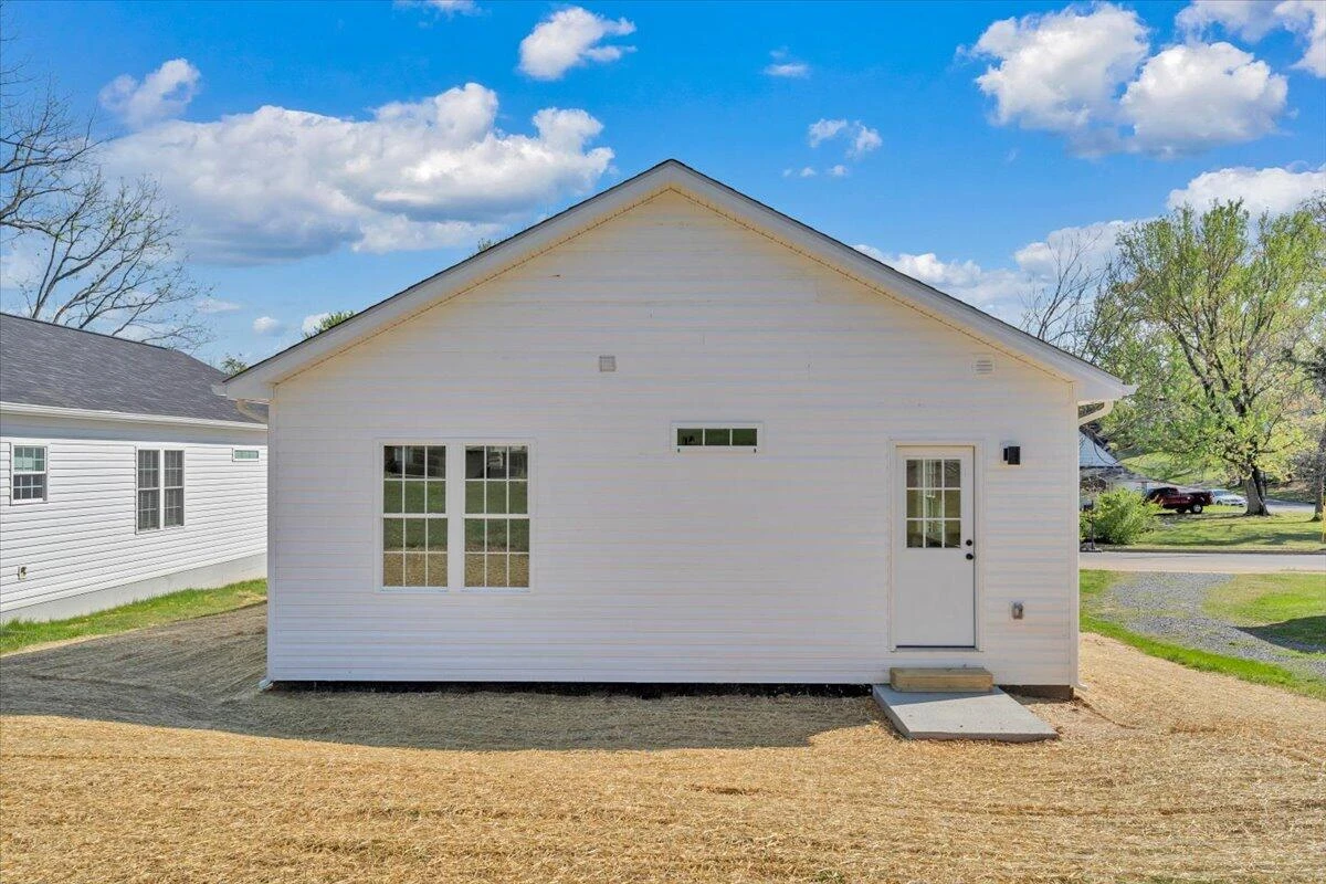 3531 Troutland AVE - Photo 29
