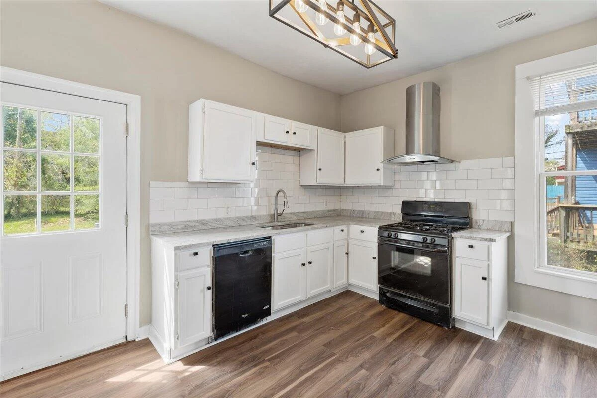 1426 Chapman AVE - Photo 14