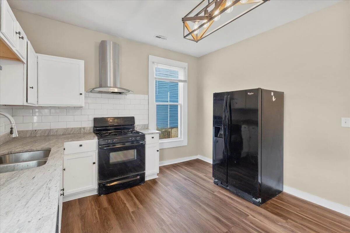 1426 Chapman AVE - Photo 15