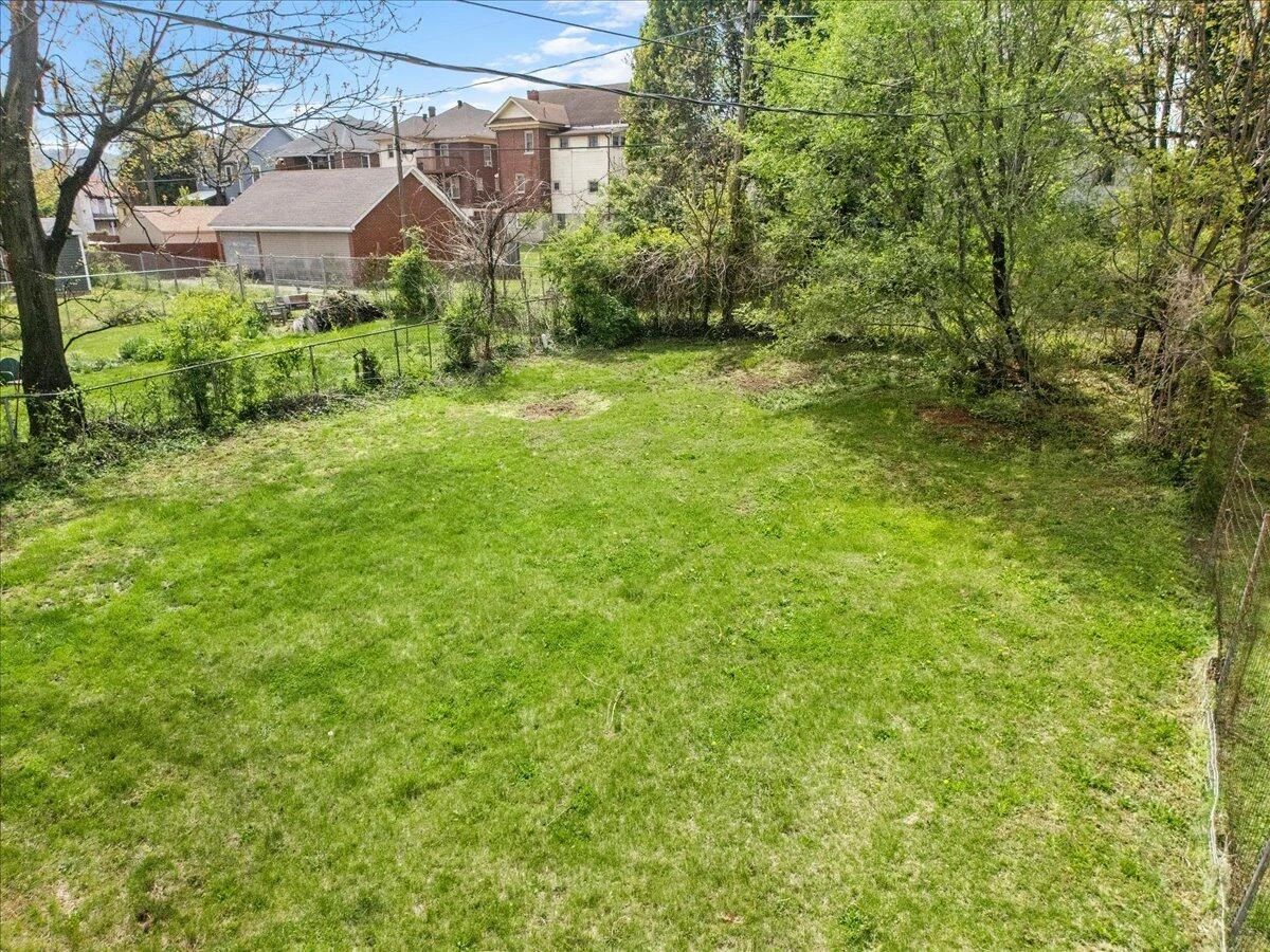 1426 Chapman AVE - Photo 28