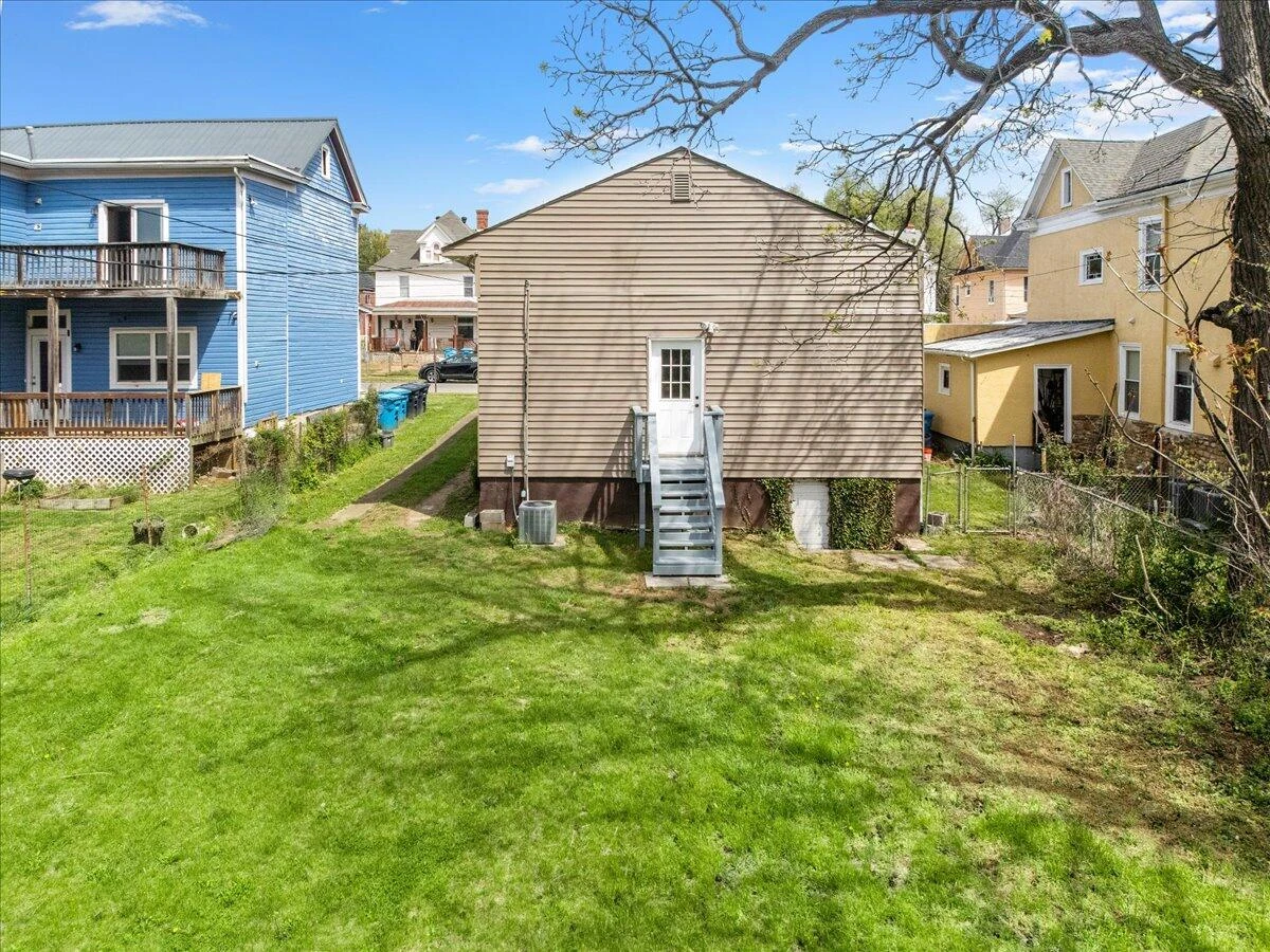 1426 Chapman AVE - Photo 30