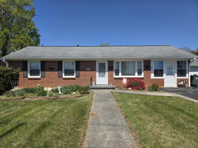 233 Carrollton AVE