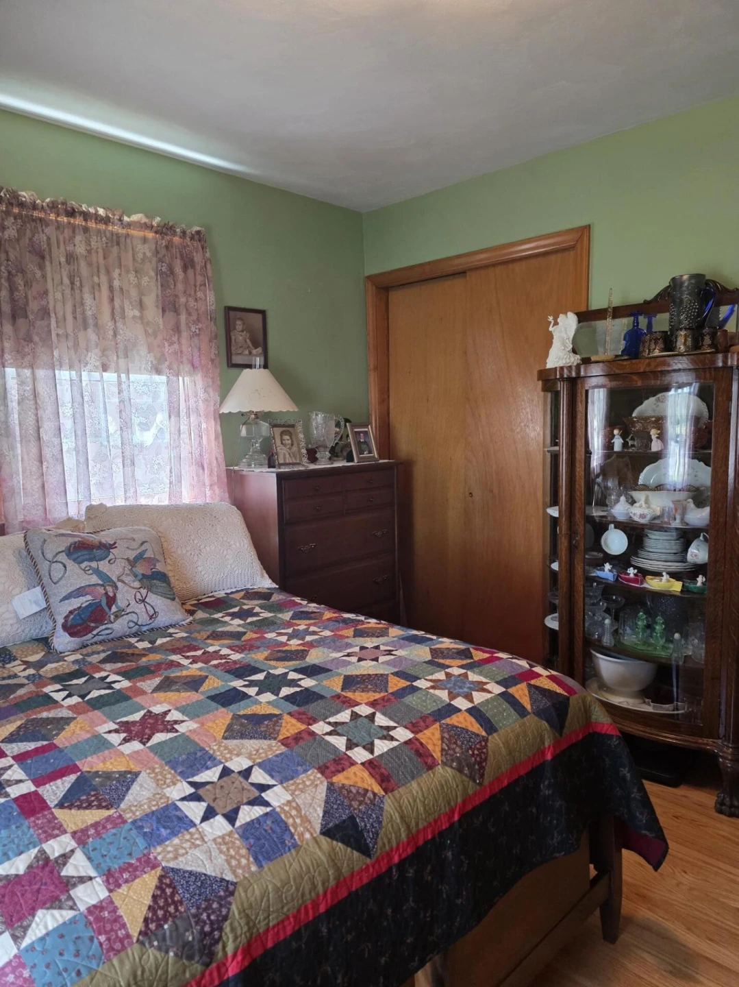 233 Carrollton AVE - Photo 15