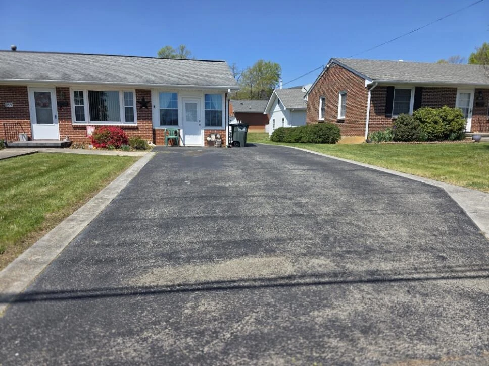 233 Carrollton AVE - Photo 22