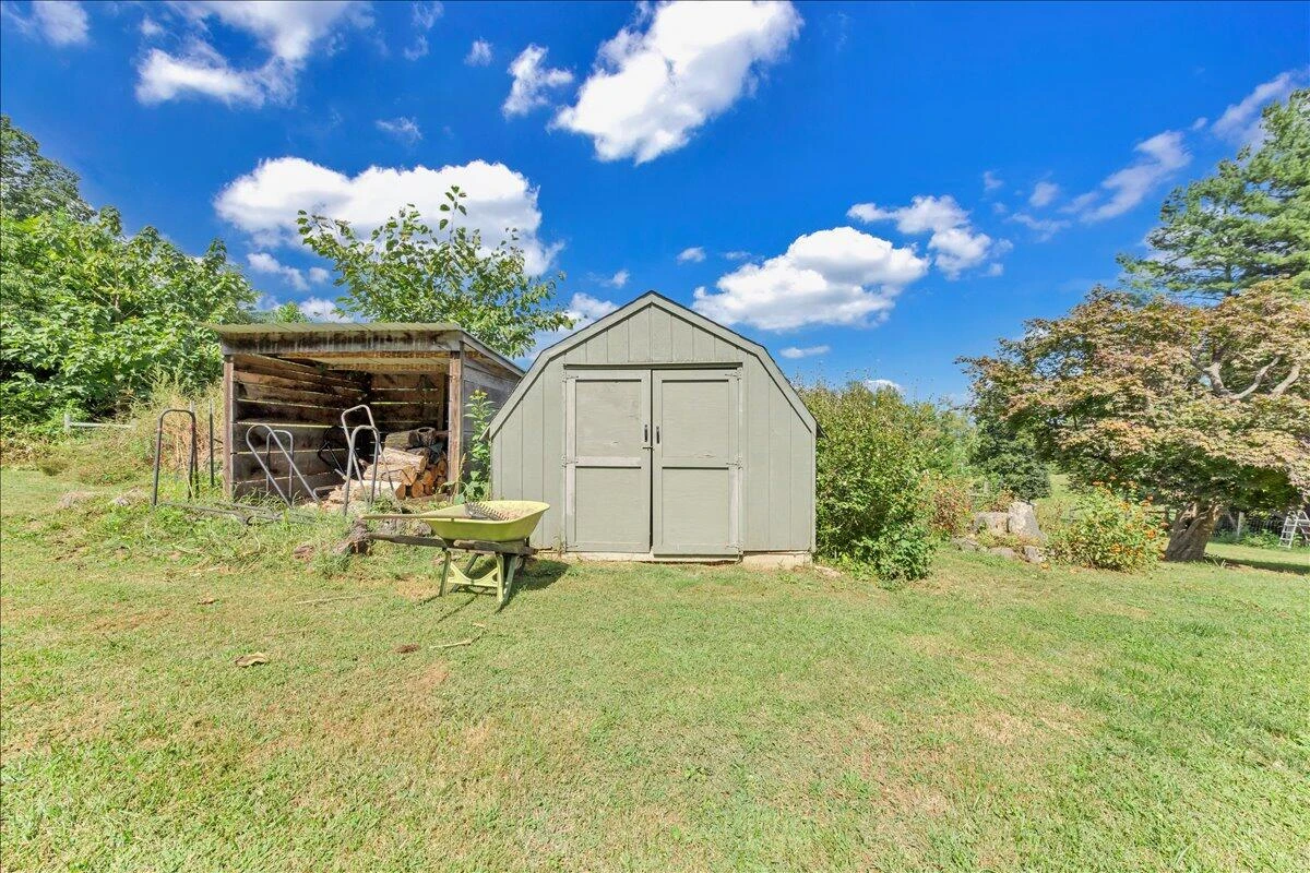 280 WOODWINDS RD - Photo 41