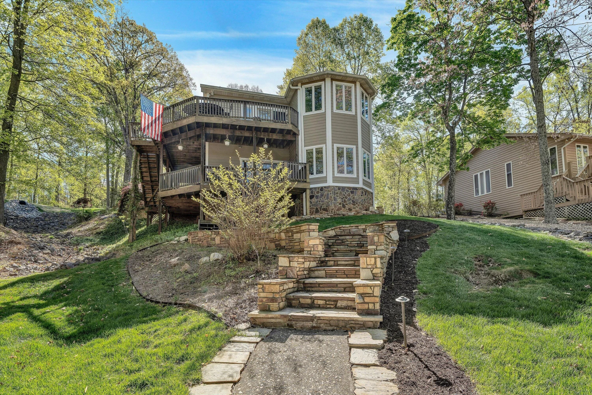145 Channelview DR - Photo 16