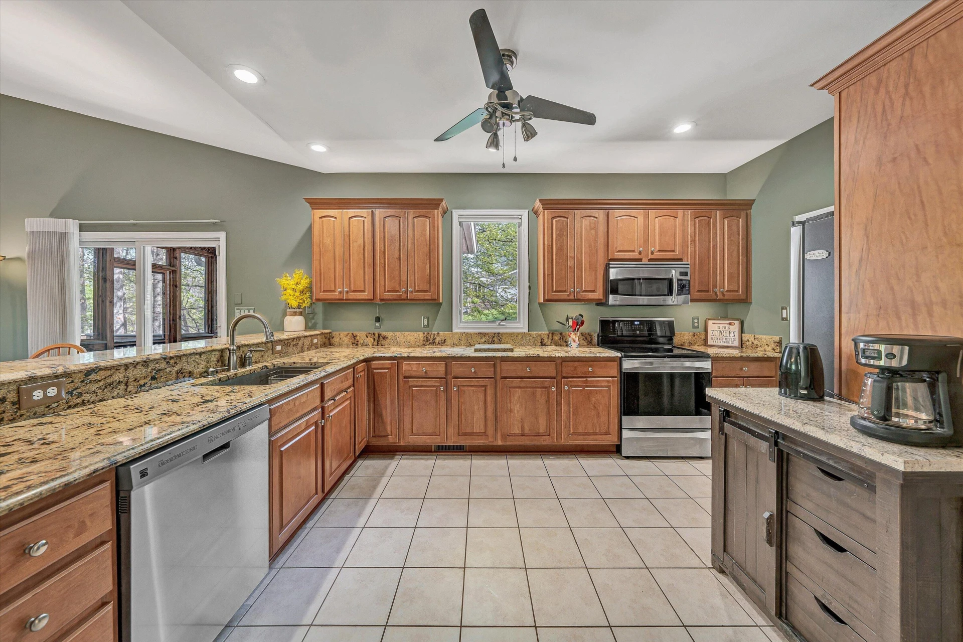 145 Channelview DR - Photo 28