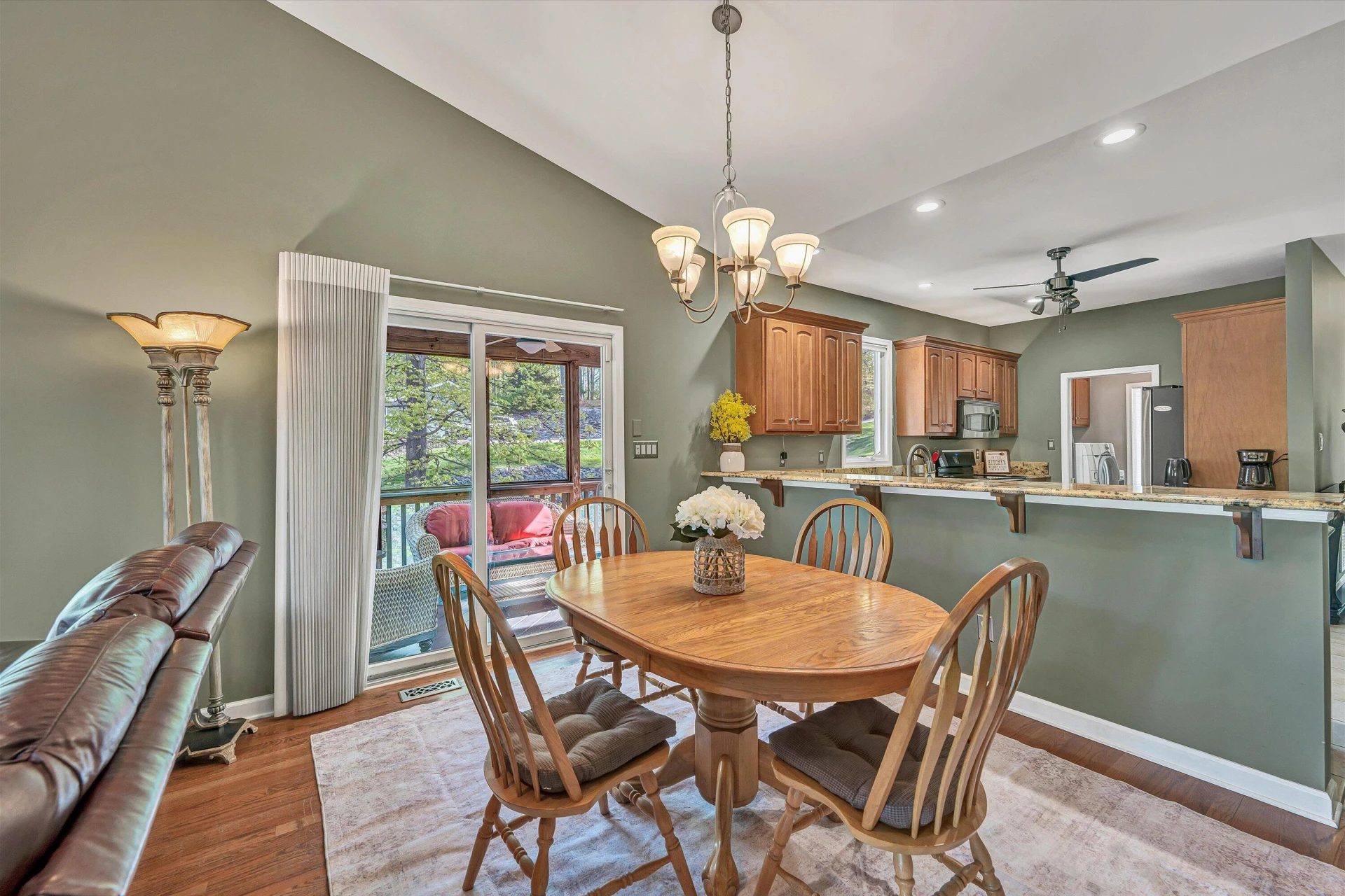 145 Channelview DR - Photo 35