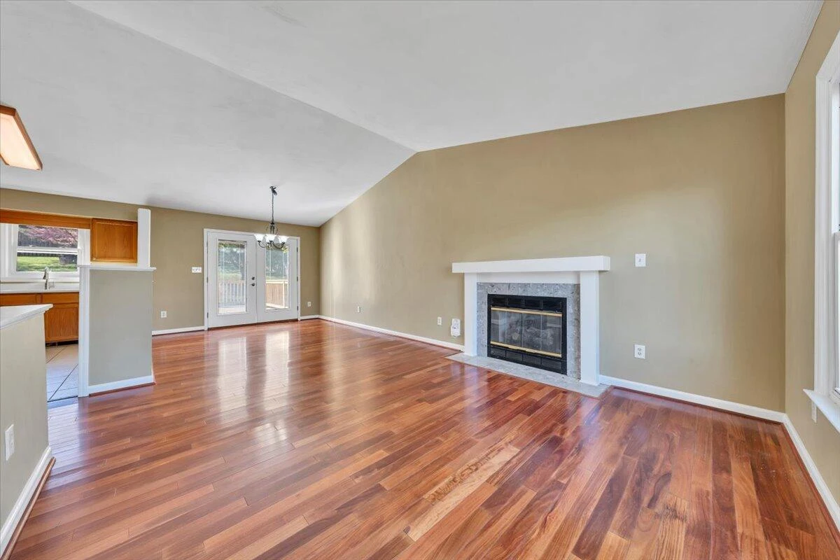 1831 Summerfield DR - Photo 18