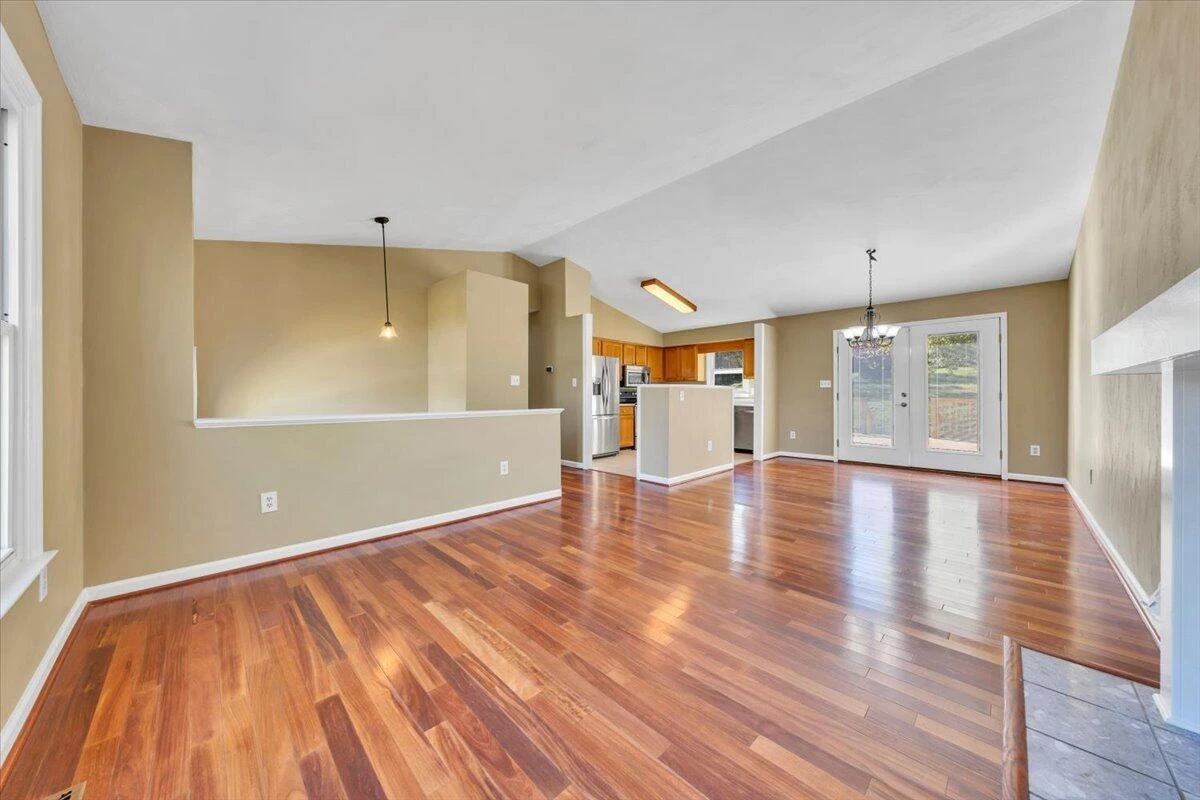 1831 Summerfield DR - Photo 20