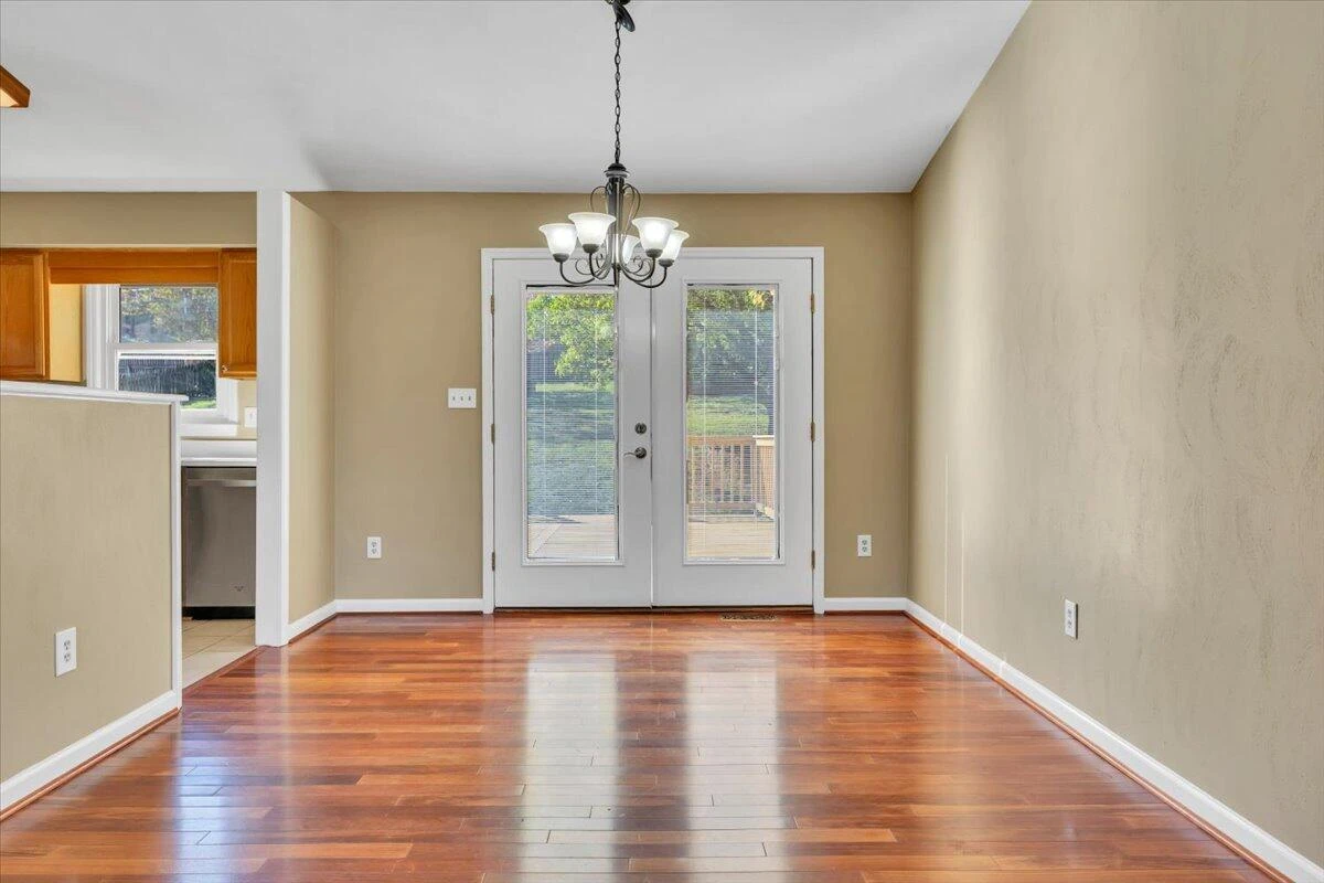 1831 Summerfield DR - Photo 21